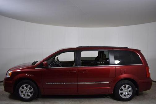 2011 Chrysler Town & Country Touring