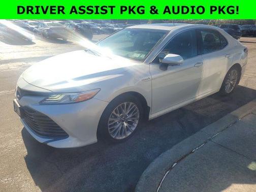 2018 Toyota Camry Hybrid XLE