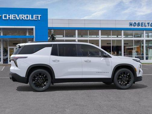 Polar White Tricoat 2026 Chevrolet Traverse LT
