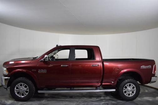 2017 RAM 2500 Laramie Crew Cab 4x4 6'4' Box