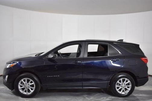 Midnight Blue Metallic 2021 Chevrolet Equinox LS