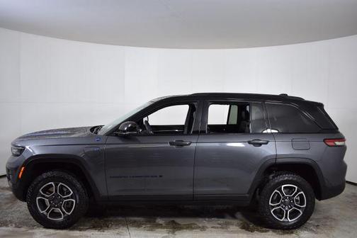 2023 Jeep Grand Cherokee 4xe Trailhawk