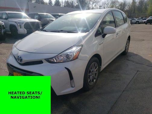 2017 Toyota Prius v Four