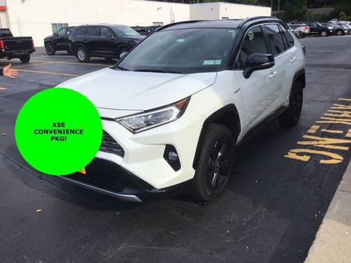 2020 Toyota RAV4 Hybrid SE