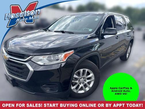 Mosaic Black Metallic 2021 Chevrolet Traverse LS