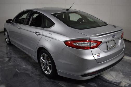 2016 Ford Fusion Hybrid SE