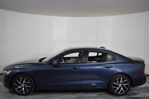 2020 Volvo S60 T5 Momentum