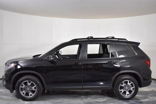 Crystal Black Pearl 2023 Honda Passport AWD TrailSport