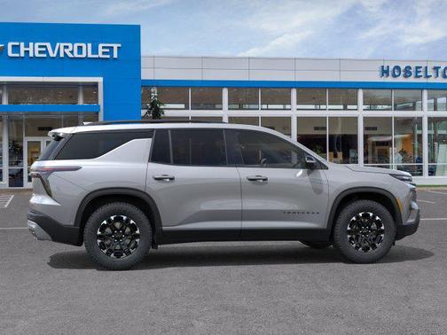 Sterling Gray Metallic 2027 Chevrolet Traverse AWD Z71
