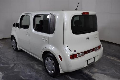 White Pearl 2010 Nissan Cube 1.8S