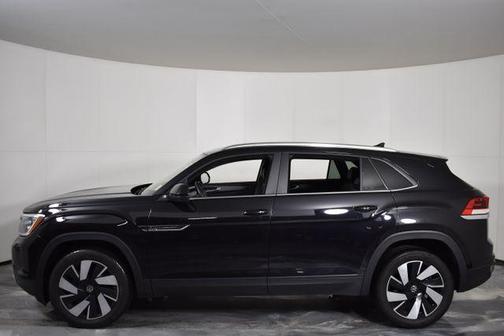 2024 Volkswagen Atlas Cross Sport 2.0T SE w/Technology 4MOTION