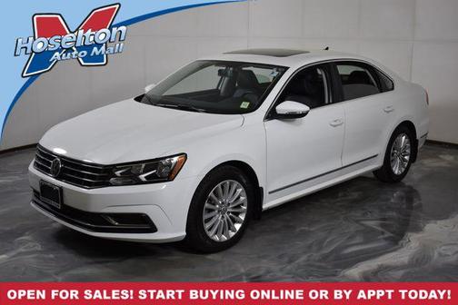 Pure White 2016 Volkswagen Passat 1.8T SE