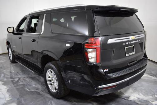 2022 Chevrolet Suburban LS