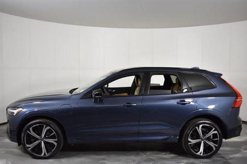 Denim Blue Metallic 2025 Volvo XC60 Plug-In Hybrid Ultra, T8 AWD Electric/Gasoline, Dark