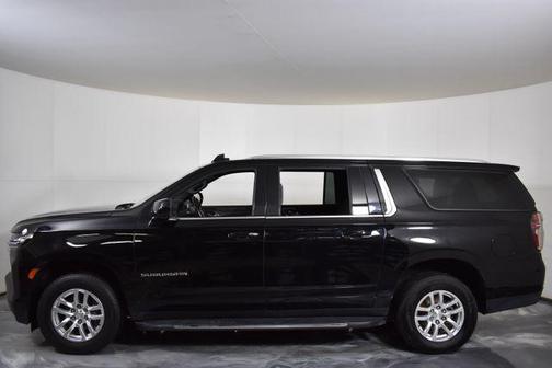 2022 Chevrolet Suburban LS