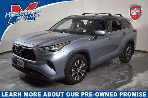 Moon Dust 2020 Toyota Highlander XLE