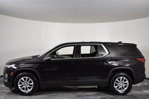 Mosaic Black Metallic 2023 Chevrolet Traverse LS