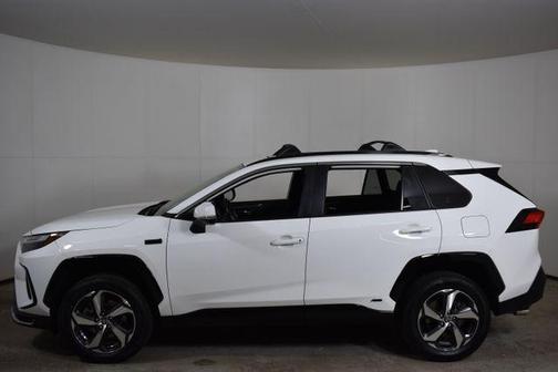 2023 Toyota RAV4 Prime SE