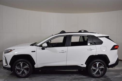 2023 Toyota RAV4 Prime SE