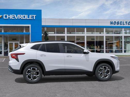 Summit White 2026 Chevrolet Trax LT
