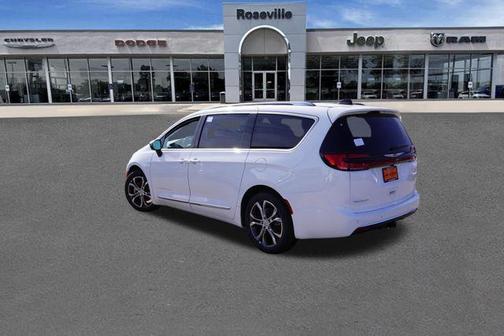 2026 Chrysler Pacifica Pinnacle