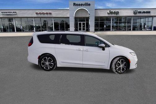 2026 Chrysler Pacifica Pinnacle