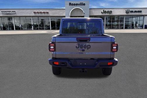 Granite Crystal Clearcoat Metallic 2026 Jeep Gladiator Sport