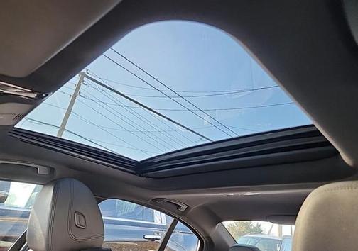 2019 BMW 330 i xDrive