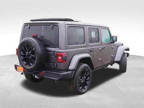 Granite Crystal Clearcoat Metallic 2025 Jeep Wrangler 4xe Sahara