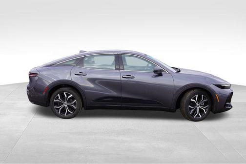 2024 Toyota Crown XLE