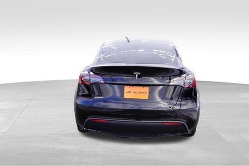 2025 Tesla Model Y Long Range