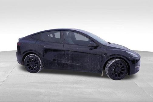 2025 Tesla Model Y Long Range