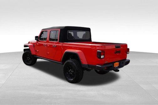 2022 Jeep Gladiator Sport