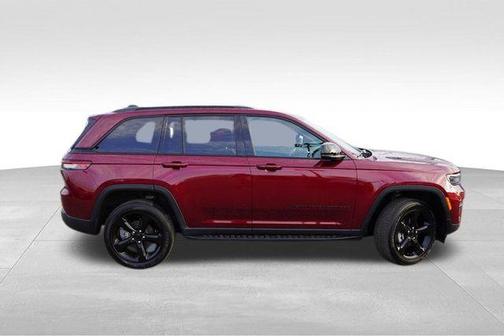 2024 Jeep Grand Cherokee Laredo