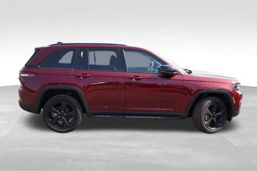2024 Jeep Grand Cherokee Laredo