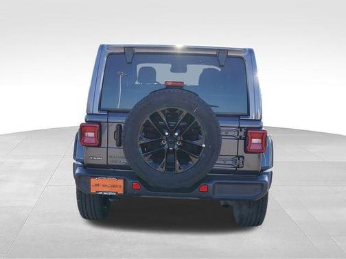 Granite Crystal Clearcoat Metallic 2025 Jeep Wrangler 4xe Sahara