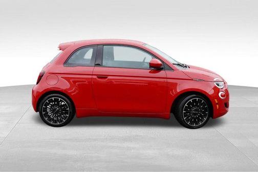 2024 FIAT 500e Beauty