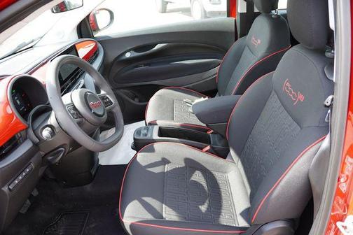 2024 FIAT 500e Beauty