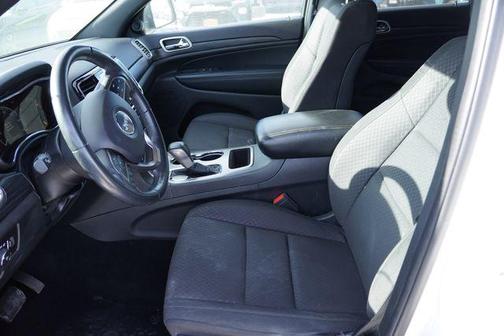 2019 Jeep Grand Cherokee Laredo E