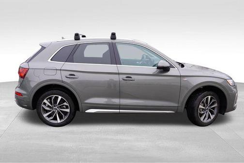 2024 Audi Q5 45 S line quattro Premium