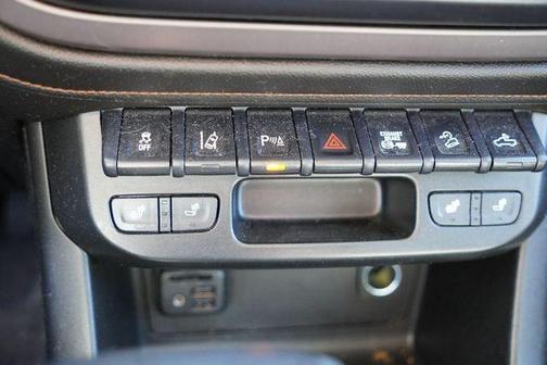 2021 GMC Canyon AT4 w/Leather