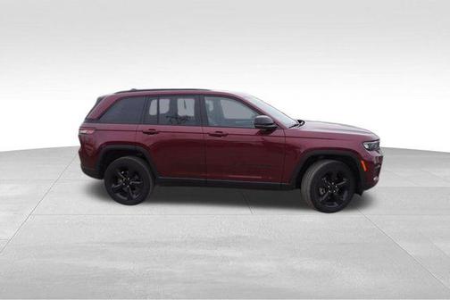 2022 Jeep Grand Cherokee Altitude