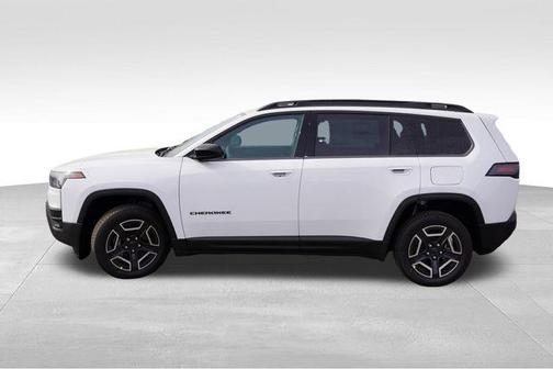 Bright White Clearcoat 2026 Jeep Cherokee LAREDO/LIMITED