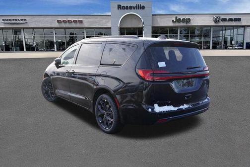 2026 Chrysler Pacifica Limited