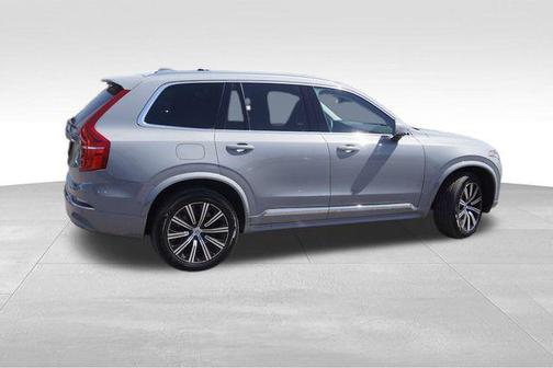 2024 Volvo XC90 B6 Plus Bright Theme 7-Seater