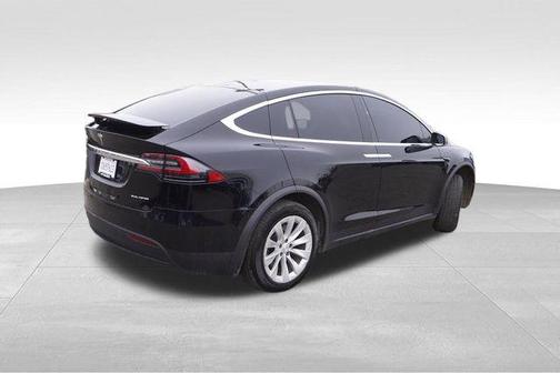 2019 Tesla Model X Standard Range