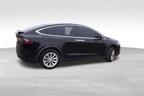 2019 Tesla Model X Standard Range