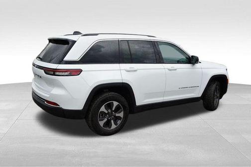 2022 Jeep Grand Cherokee 4xe Base