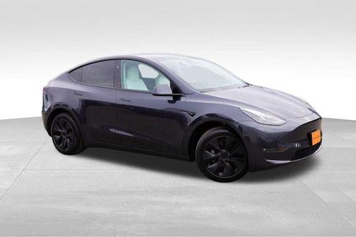 2025 Tesla Model Y Long Range