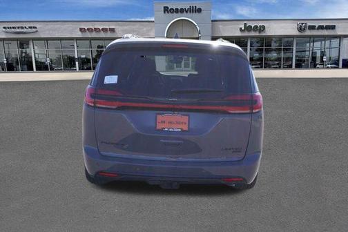 2025 Chrysler Pacifica Limited